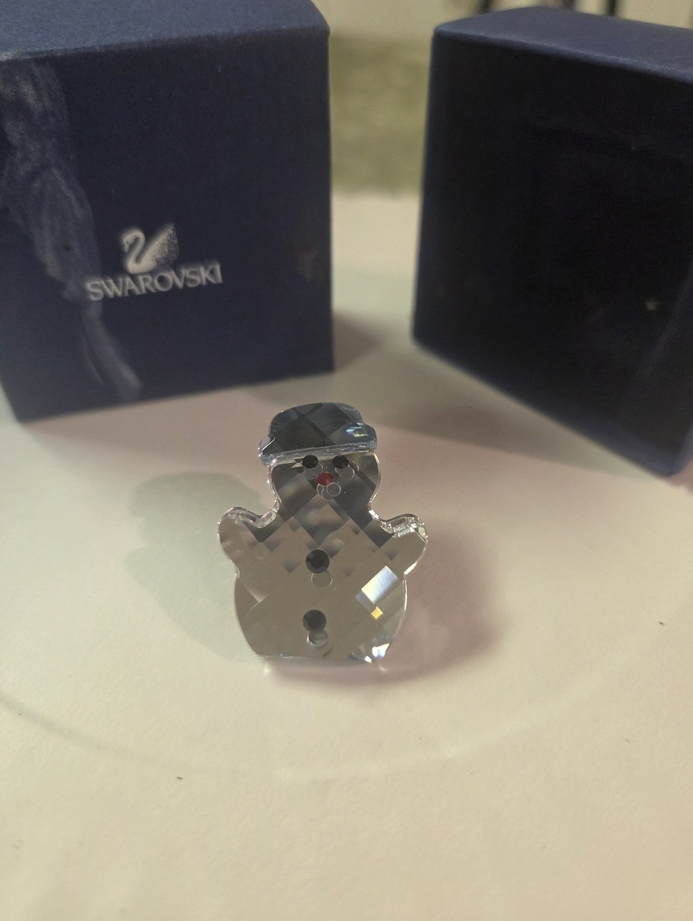 Rare retired Simon the Snowman warovski Crystal Snowman Tue Tack or Lapel